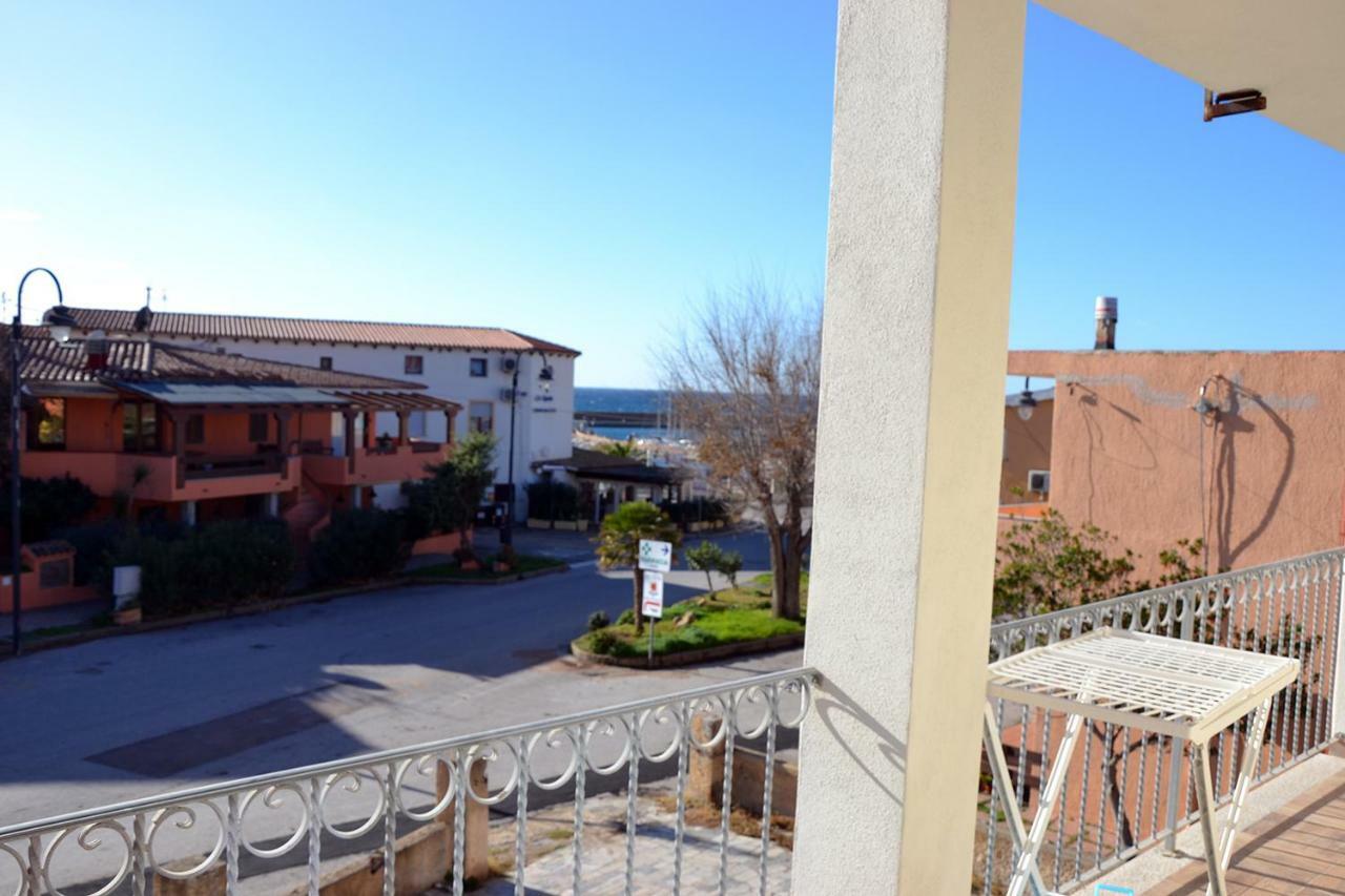 Le Perle Dell'Isola Apartamento Isola Rossa Exterior foto