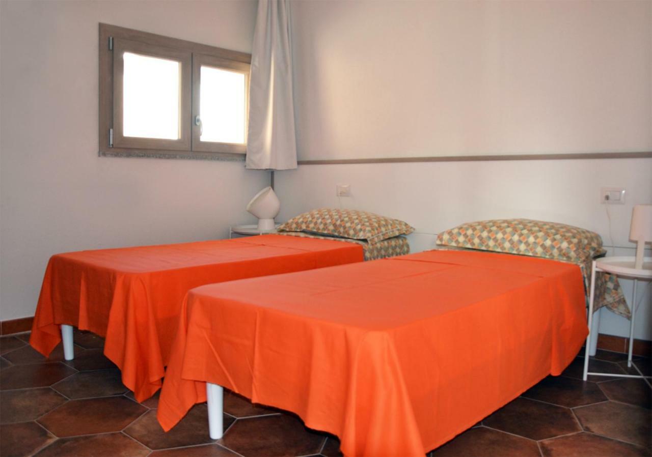 Le Perle Dell'Isola Apartamento Isola Rossa Exterior foto