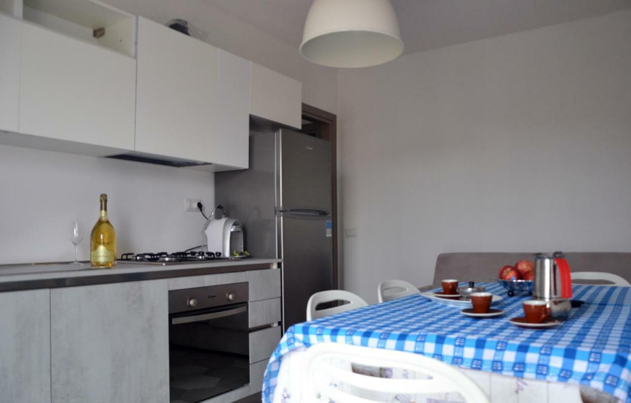 Le Perle Dell'Isola Apartamento Isola Rossa Exterior foto