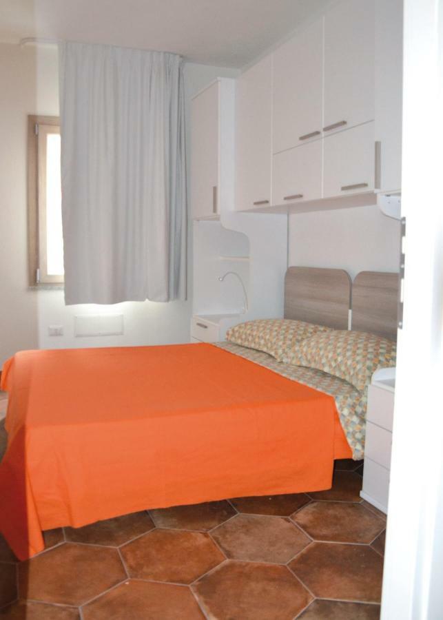 Le Perle Dell'Isola Apartamento Isola Rossa Exterior foto