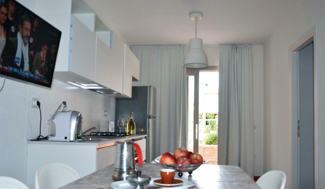 Le Perle Dell'Isola Apartamento Isola Rossa Exterior foto