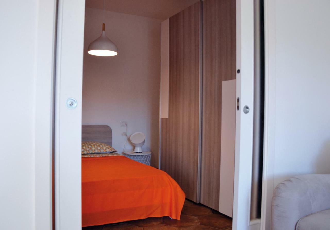 Le Perle Dell'Isola Apartamento Isola Rossa Exterior foto